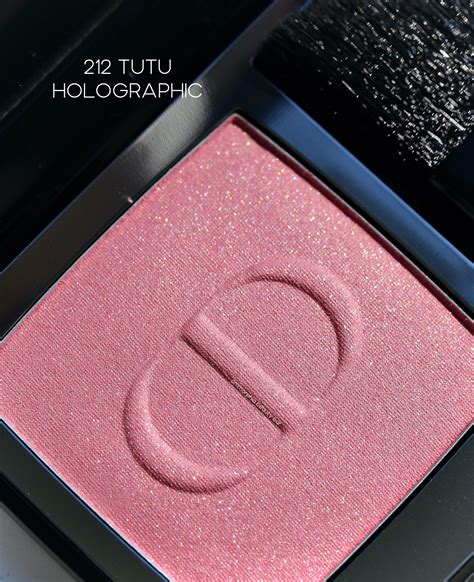 dior hologram|Dior rouge blush.